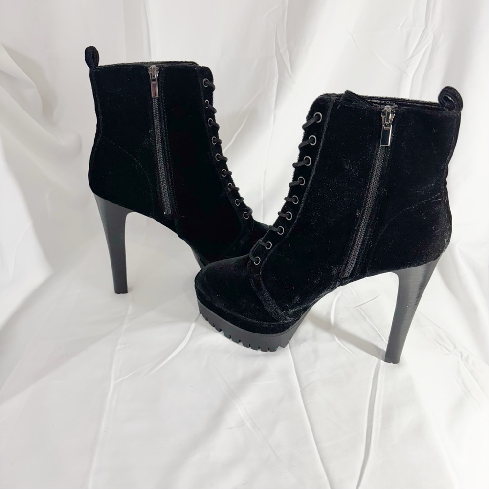 ALDO ‘Aliria’ black Velvet Lace Up/Zip Platform Ultra High Heel Ankle Boots 10 - Picture 4 of 14